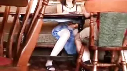 دامن رژ لب