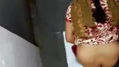 زنی از هند ، ابا فیلم های جنسی همسر را عوض می کند