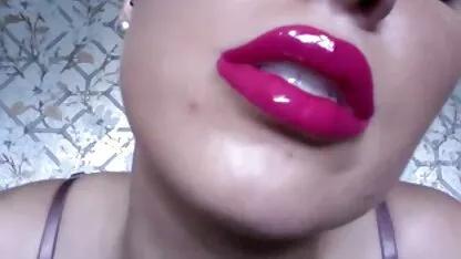 تبلیغات جنسی رژ لب برای زنان مسن